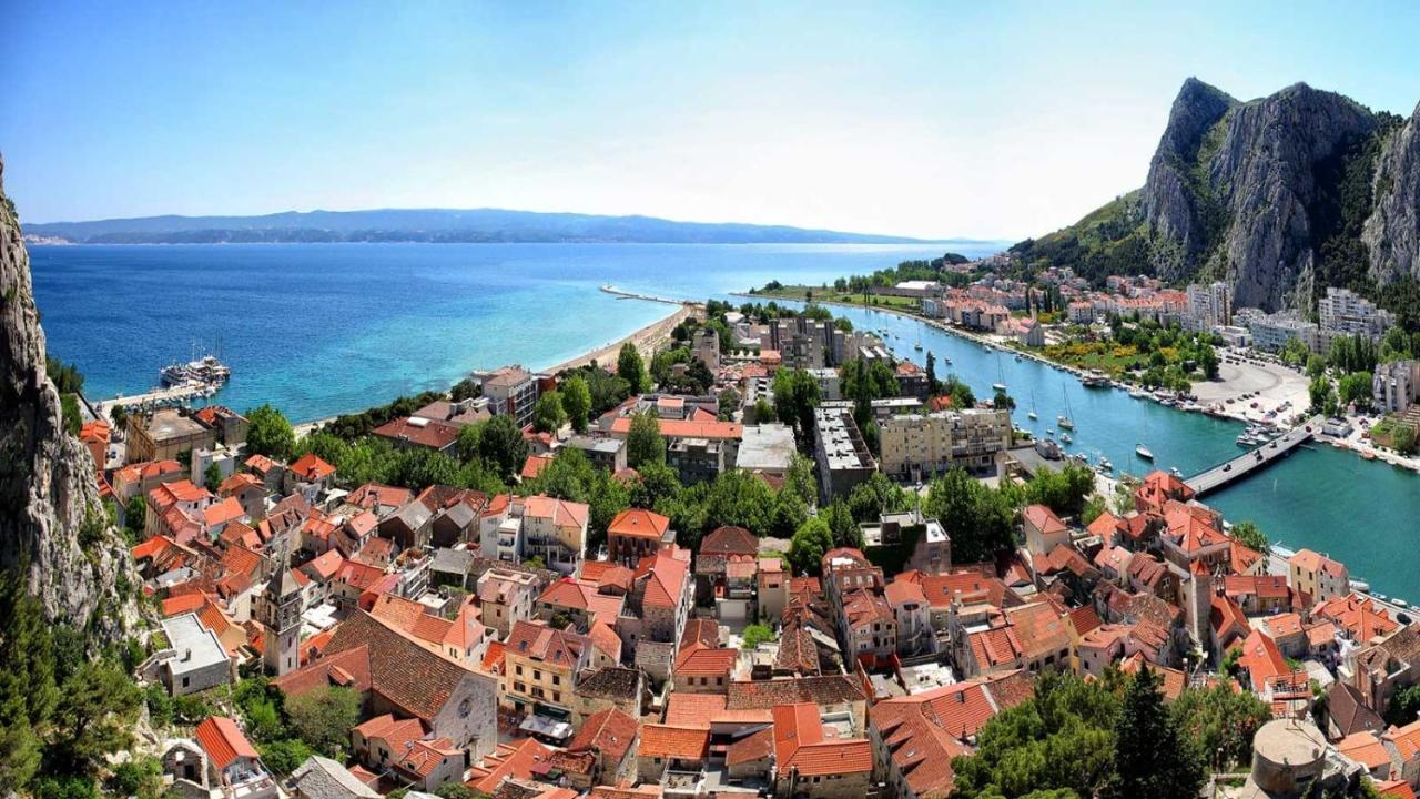 Penthouse Maremonte Lägenhet Omiš Exteriör bild